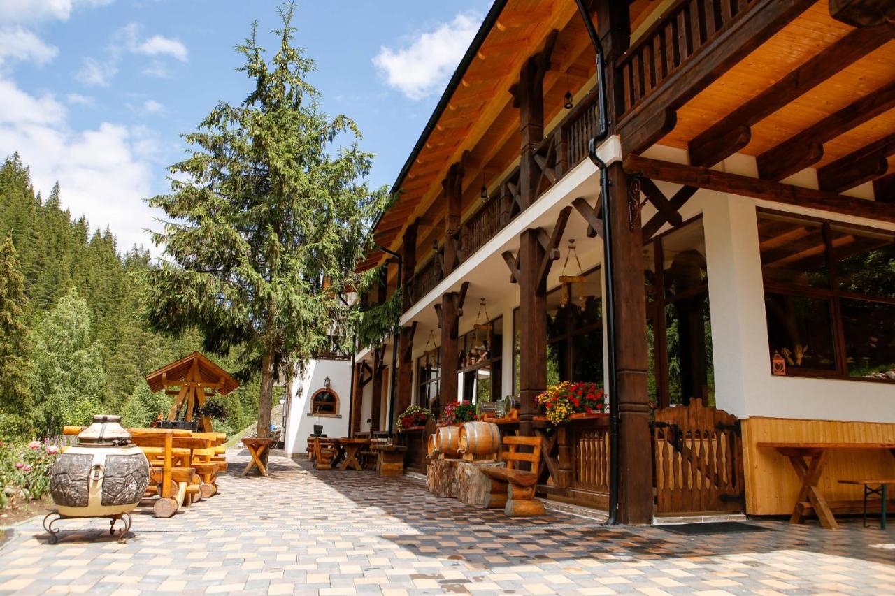 Casa Baciu Colacu Фунду Молдовей Экстерьер фото
