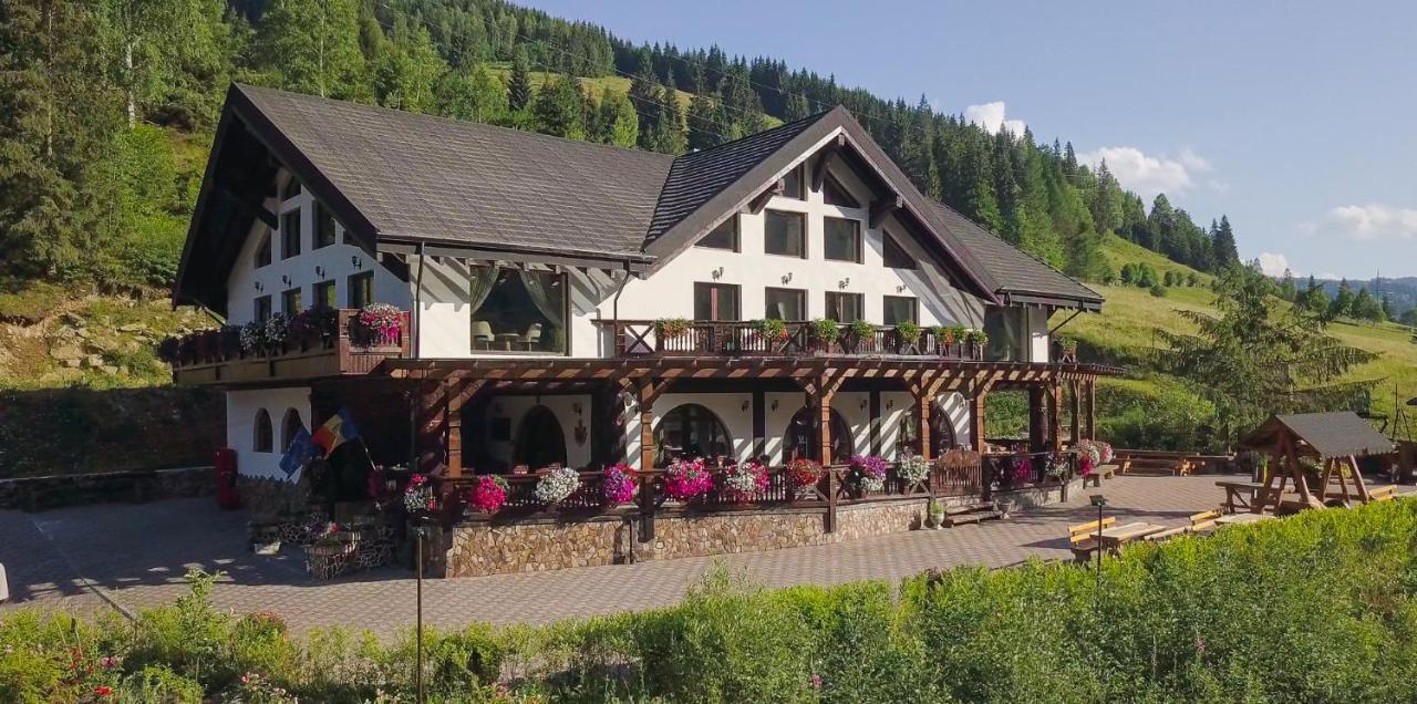 Casa Baciu Colacu Фунду Молдовей Экстерьер фото